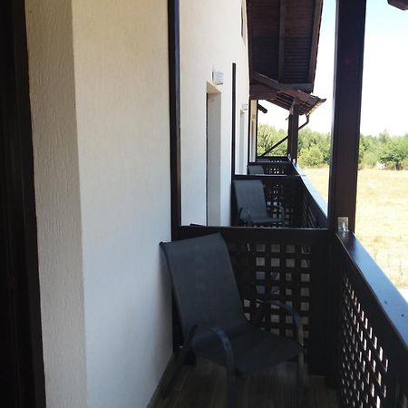 Casa Poienarilor Hotel Simbata de Sus Ngoại thất bức ảnh
