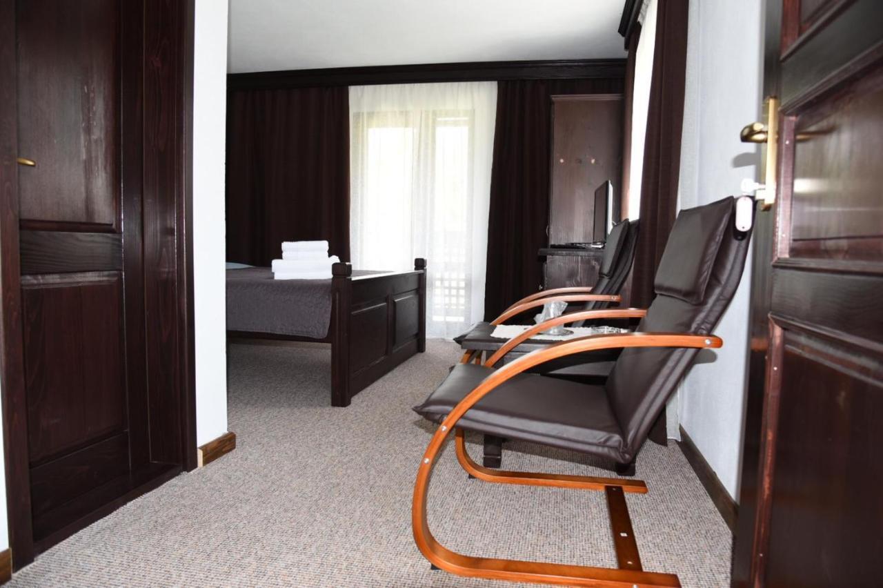 Casa Poienarilor Hotel Simbata de Sus Ngoại thất bức ảnh
