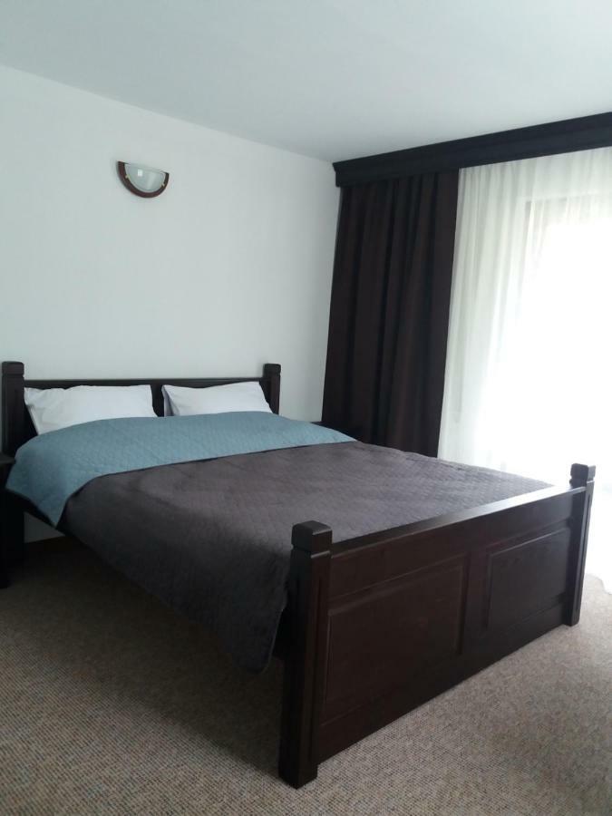 Casa Poienarilor Hotel Simbata de Sus Ngoại thất bức ảnh